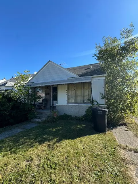 6856 Longacre St, Detroit, MI 48228