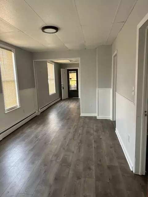 26 E Cicotte St, River Rouge, MI 48218