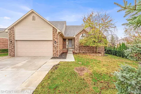 42810 Little Rd, Clinton Township, MI 48036