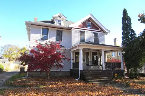 77 Franklin Blvd, Pontiac, MI 48341