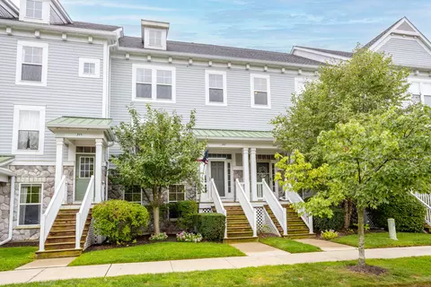 347 Red Ryder Dr, Plymouth, MI 48170
