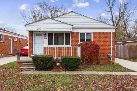 19358 Antago St, Livonia, MI 48152