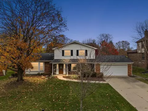 16490 Old Bedford Rd, Northville, MI 48168