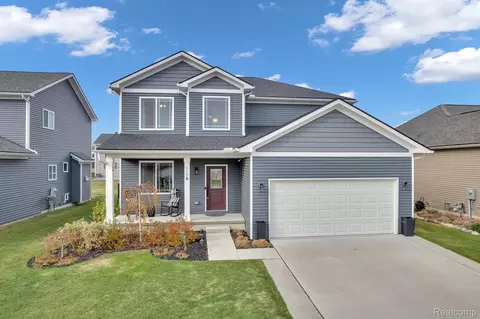 332 W Hidden Riv E, Holly, MI 48442