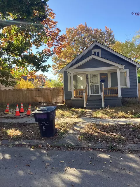6445 SW Globe St S, Detroit, MI 48238