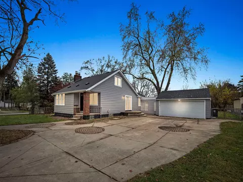 15803 Leona Dr, Redford, MI 48239