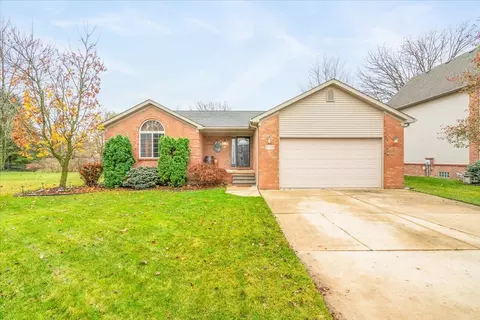 12391 Spencer Ln, Carleton, MI 48117