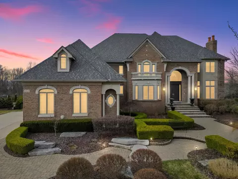 2942 Croftshire, Oakland, MI 48306