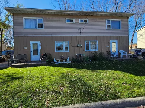 32329 Kalamazoo St, Westland, MI 48186