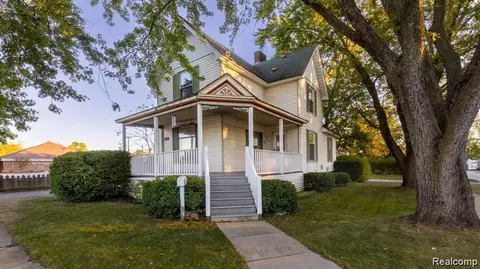 101 E Crane St, Howell, MI 48843