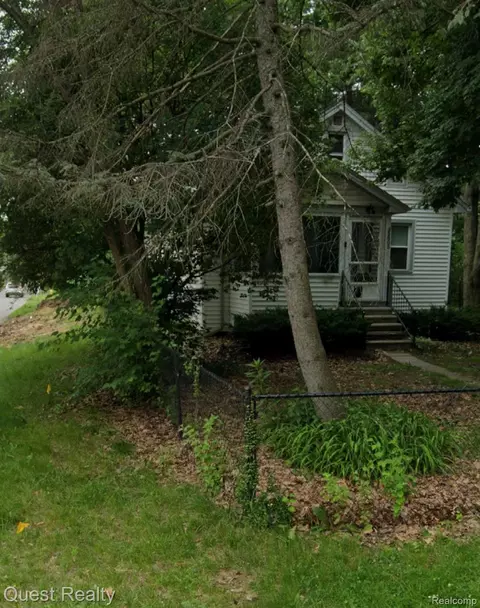 35805 Oregon Ave, Westland, MI 48186