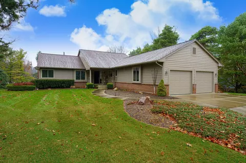 7670 Allen Rd, Independence, MI 48348
