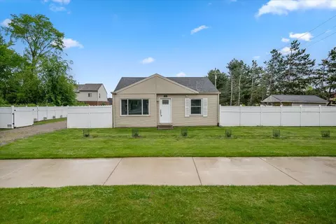 520 E Auburn Rd, Rochester Hills, MI 48307