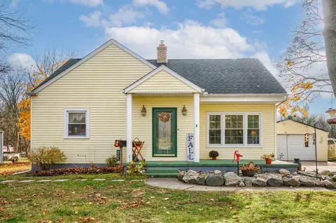 2129 W Frances Rd, Mount Morris, MI 48458