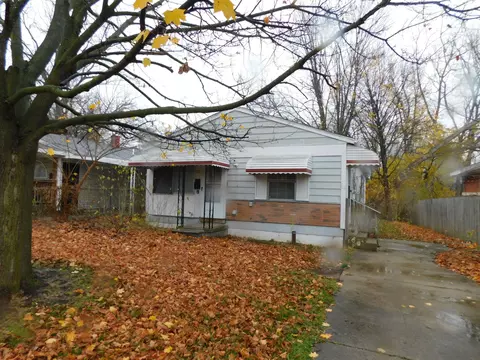 52 N Astor St, Pontiac, MI 48342