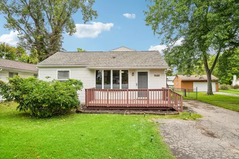 7688 Visger Ave, Waterford, MI 48329