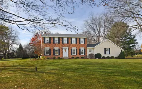 8185 Peaceful Vly, Springfield, MI 48348