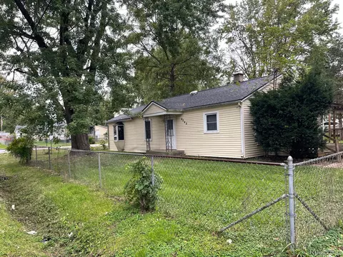 4042 Otto St, Flint, MI 48507
