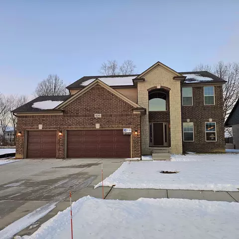 18245 Stallmann Dr, Macomb, MI 48042