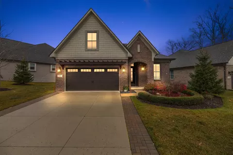 3982 Vendome Dr, Auburn Hills, MI 48326
