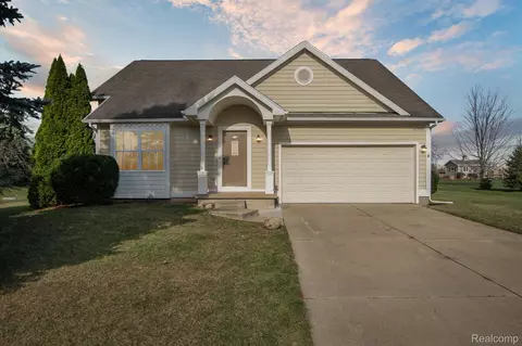 10500 E Keane Dr, Grass Lake, MI 49240