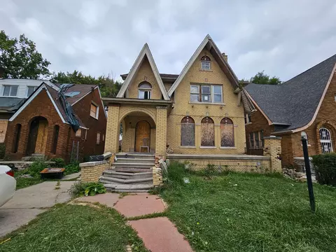 12811 Wilshire Dr, Detroit, MI 48213