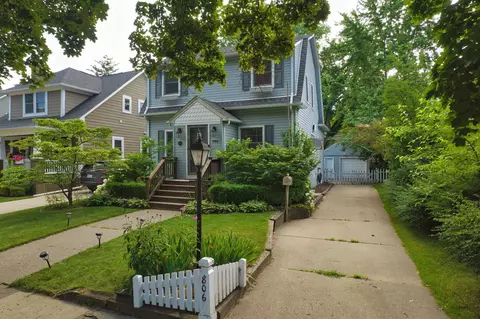 806 Lockwood Rd, Royal Oak, MI 48067