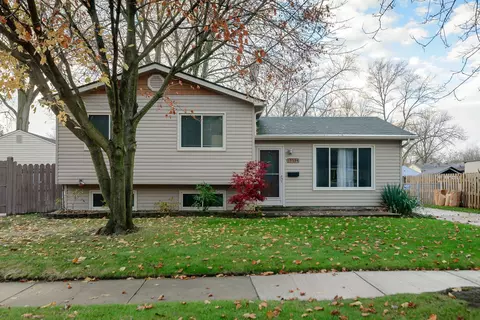15534 Meadow St, Romulus, MI 48174