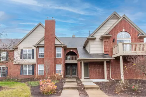 28255 Carlton Way Dr, Novi, MI 48377