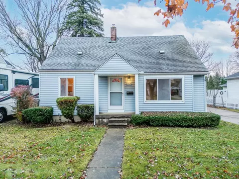 315 S Bywood Ave, Clawson, MI 48017