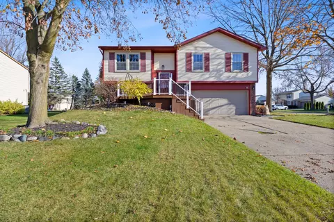 23510 Londonderry, Novi, MI 48375