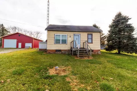 10314 Dodge Rd, Forest, MI 48463