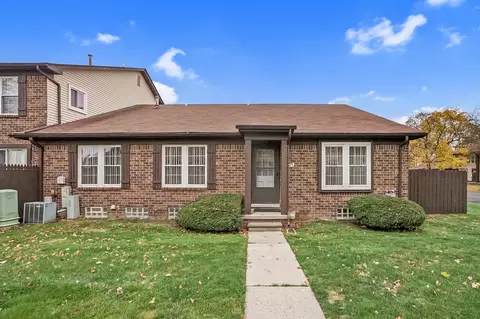 35225 Bristlecone, Clinton Township, MI 48035