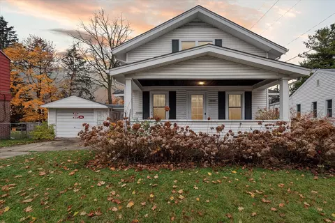 3400 Laura St, Wayne, MI 48184