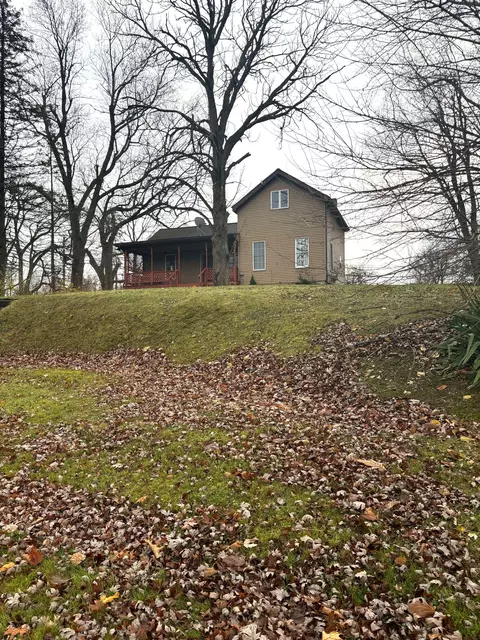 163 W High St, Metamora, MI 48455
