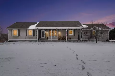 7104 Jordan Rd, Grand Blanc, MI 48439