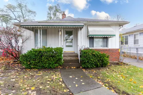 20324 Gaylord, Redford, MI 48240