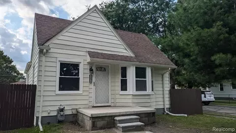 1404 21 St, Wyandotte, MI 48192