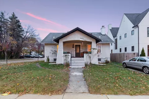 220 N Maple Ave, Royal Oak, MI 48067