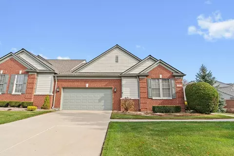 16502 Cypress Crt Ct, Northville, MI 48168