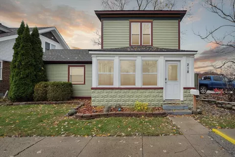 218 Mccarthy St, Howell, MI 48843