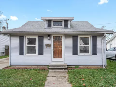 28057 Maple St, Roseville, MI 48066