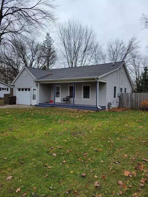 520 N Main St, Webberville, MI 48892