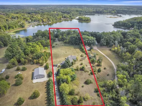 11843 Lawrence Rd, Brooklyn, MI 49230