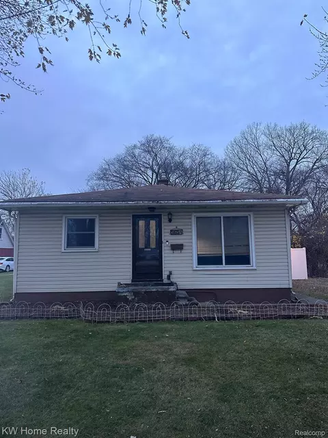 5654 Pelham St, Dearborn Heights, MI 48125