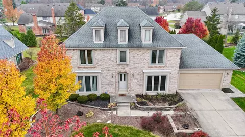 20311 Gary Ln, Livonia, MI 48152