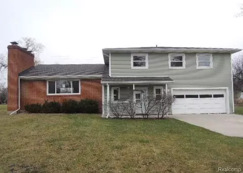 3610 Moak St, Port Huron, MI 48060