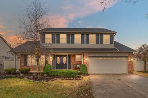 9866 Sil St, Taylor, MI 48180