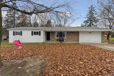 10161 E Coldwater Rd, Richfield, MI 48423