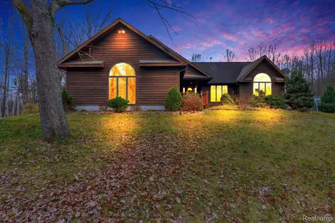 5287 Maitland Rd, Clyde, MI 48049